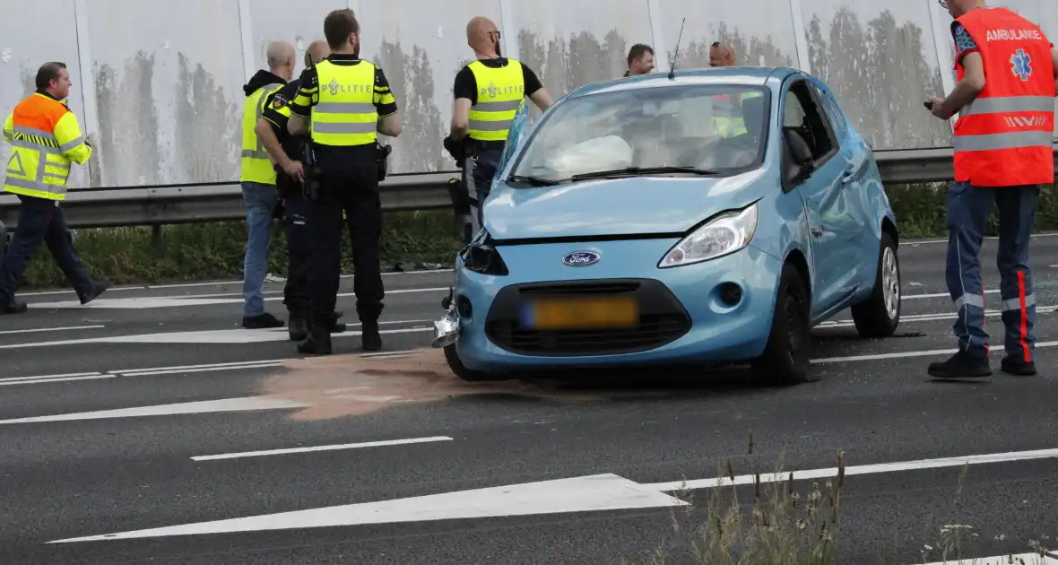 Meerdere gewonden na botsing tussen auto's op afrit - Foto 2