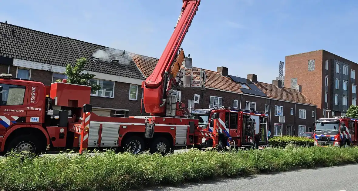 Felle brand op zolder van woning - Foto 3