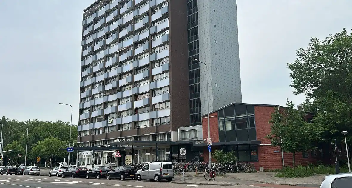 Appartementen gekraakt in flat klokkenhof