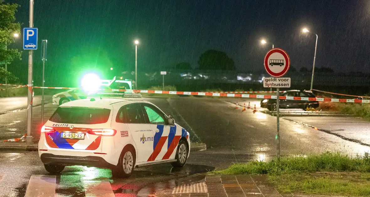 Gewonde bij schietpartij op parkeerplaats - Foto 5