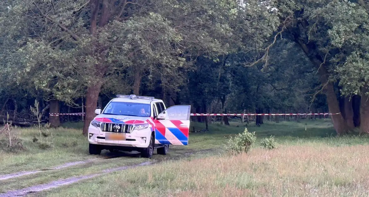 Overleden persoon aangetroffen in buitengebied - Foto 1