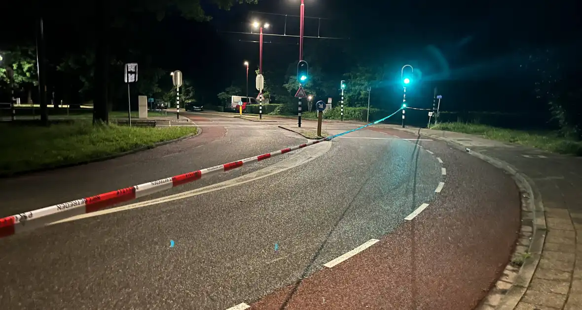 Meerdere verdiepingen van parkeergarage ingestort - Foto 4