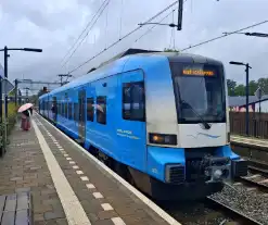 Geen treinen op station Barneveld Centrum door losse bovenleiding