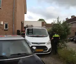 Politie valt woning binnen na mogelijke bedreiging met vuurwapen