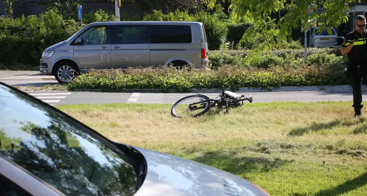 Weer een fietser aangereden op rotonde - Foto 5