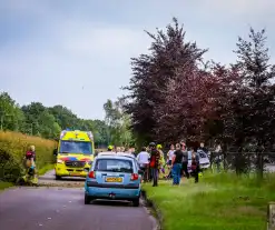 Reanimatie nadat auto tot stilstand komt in hek