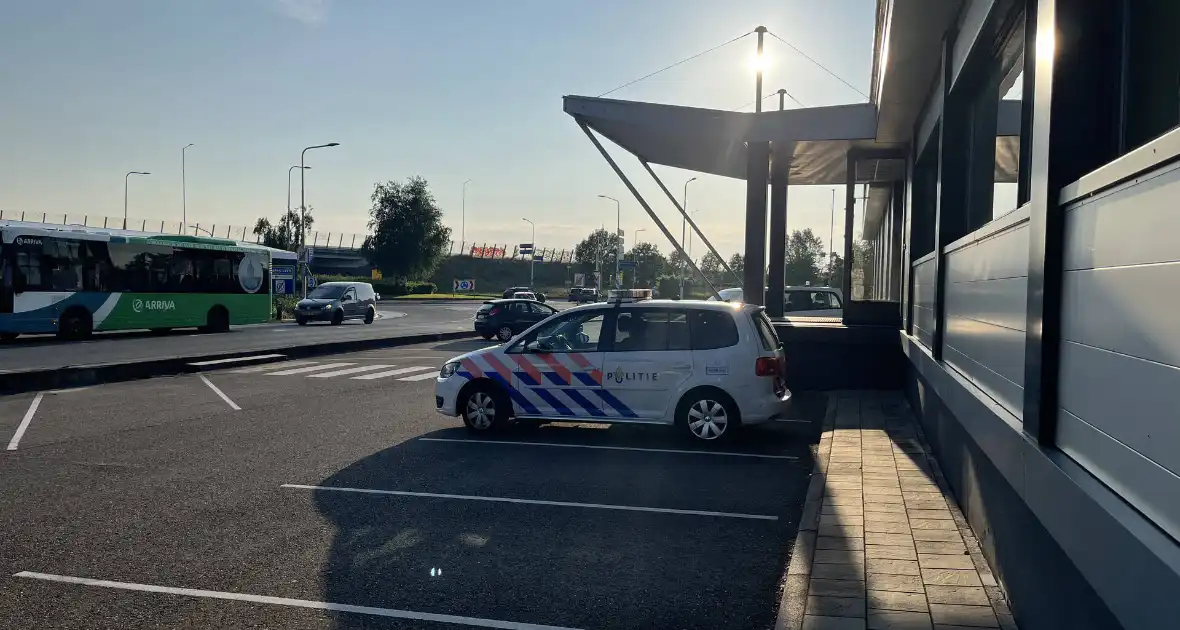 Politie houdt algemene voertuig controle - Foto 4