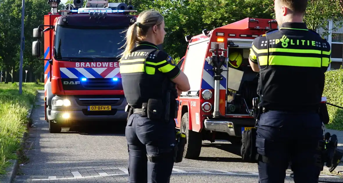Gasfles in brand tijdens barbecue - Foto 6