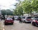 Politie valt woning binnen nadat persoon met nepvuurwapen op balkon verschijnt