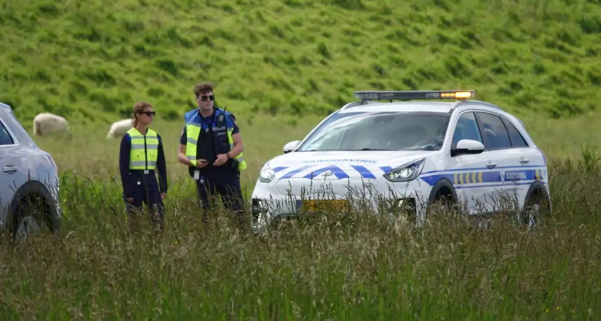 Auto afgesleept bij kop-staartbotsing - Foto 5