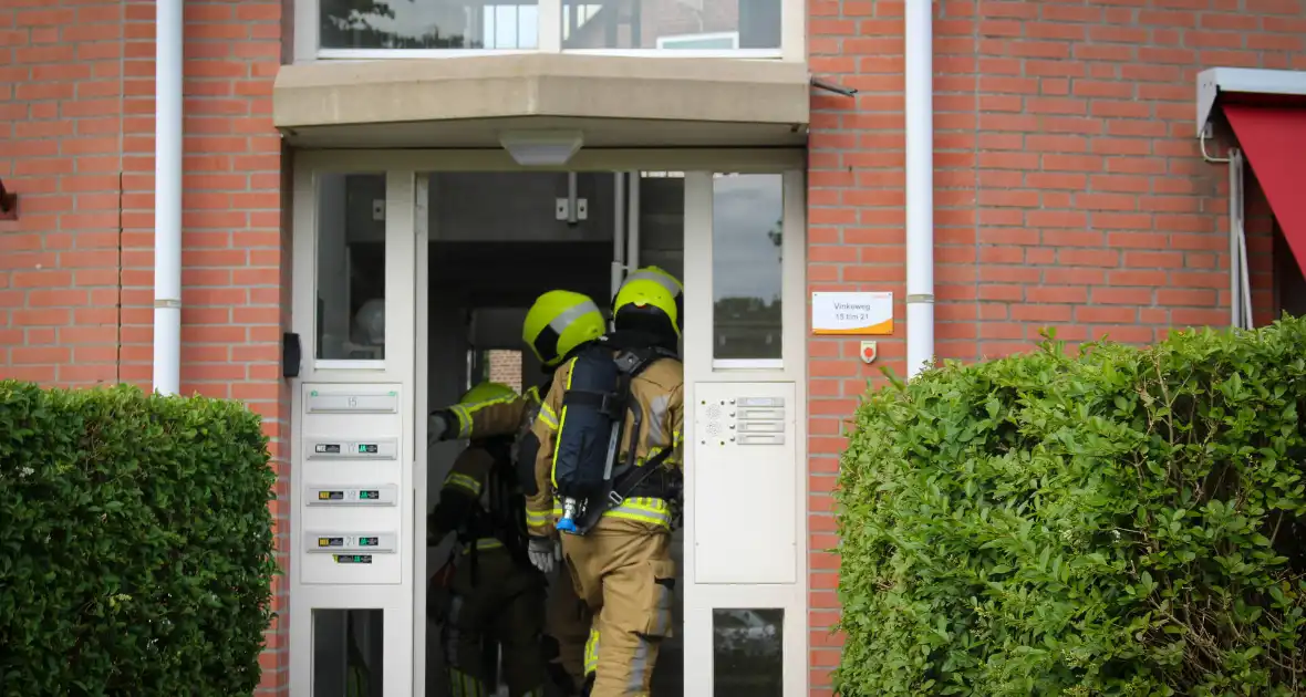 Brandweer ventileert woning na vergeten pannetje op het vuur - Foto 4