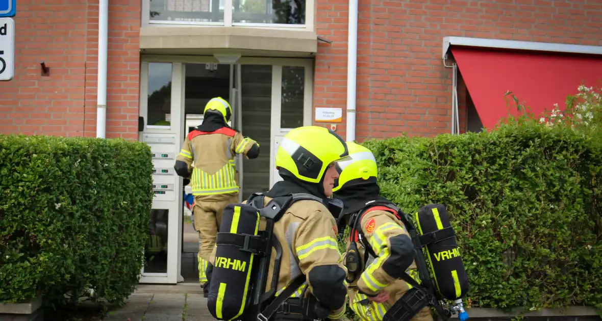 Brandweer ventileert woning na vergeten pannetje op het vuur - Foto 7