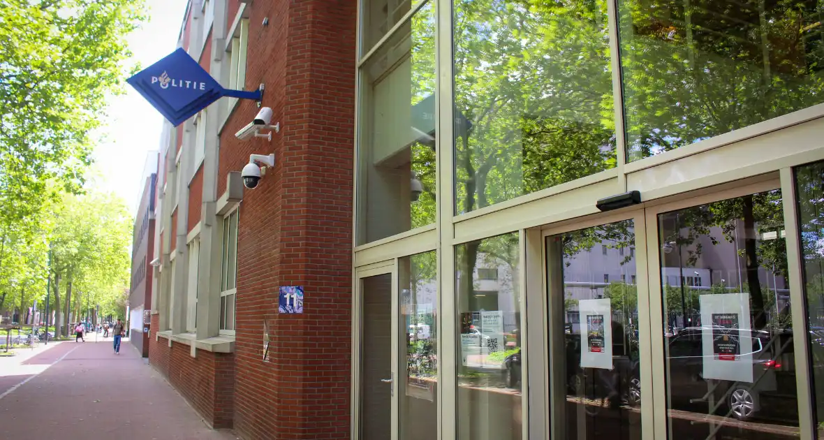 Drie politiebureaus in Leiden voor 24 uur gesloten - Foto 2