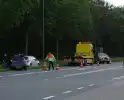 Auto beschadigd na aanrijding op kruising