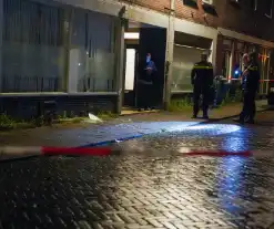 Vuurwerk in Marokkaans theehuis gegooid