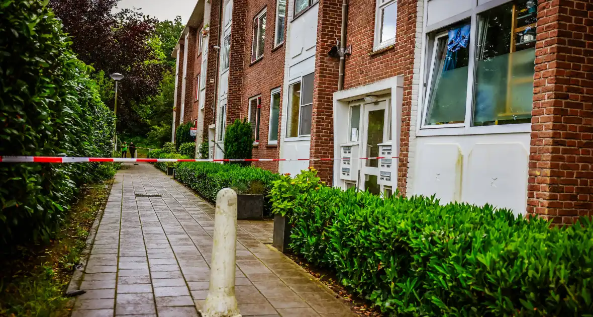 Steekpartij in woning, een persoon gewond - Foto 2