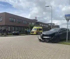 Veel schade na botsing op kruising