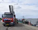 KNRM en brandweer ingezet voor lekkend vaartuig