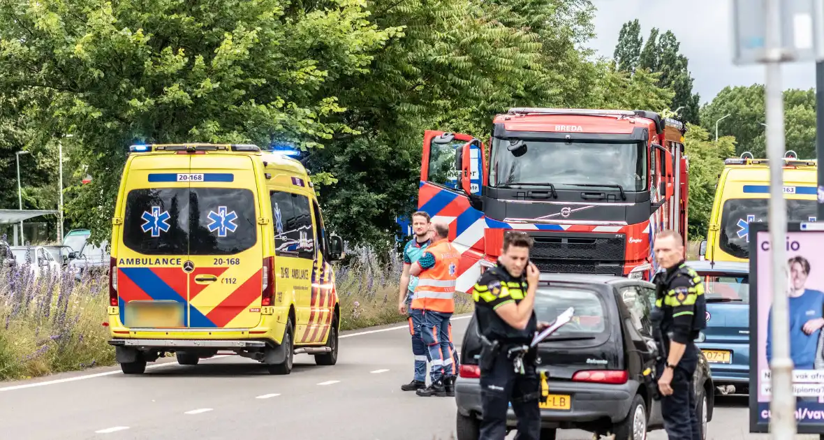 Kinderen op fatbike ernstig gewond bij botsing met auto - Foto 4