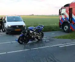 Motorrijder belandt met motor in kanaal