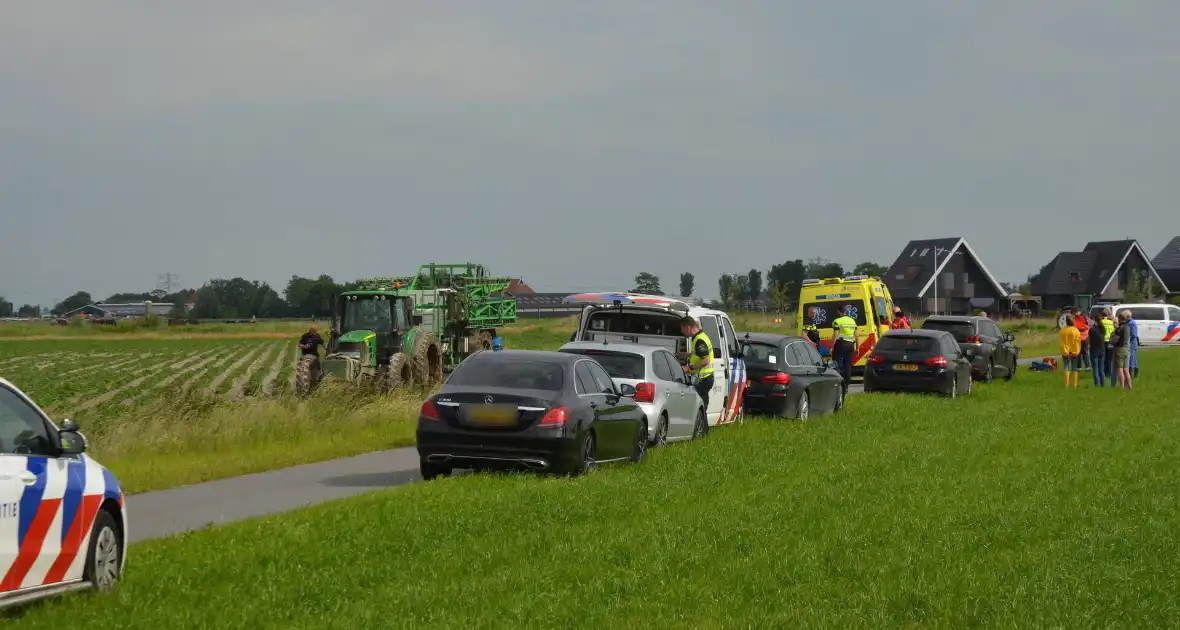 Fietser zwaargewond bij ongeval met landbouwvoertuig