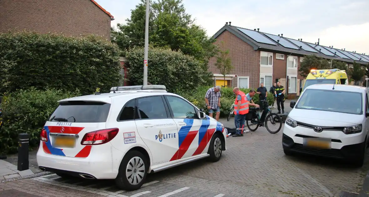 Fietser gewond bij aanrijding met bezorgscooter - Foto 4