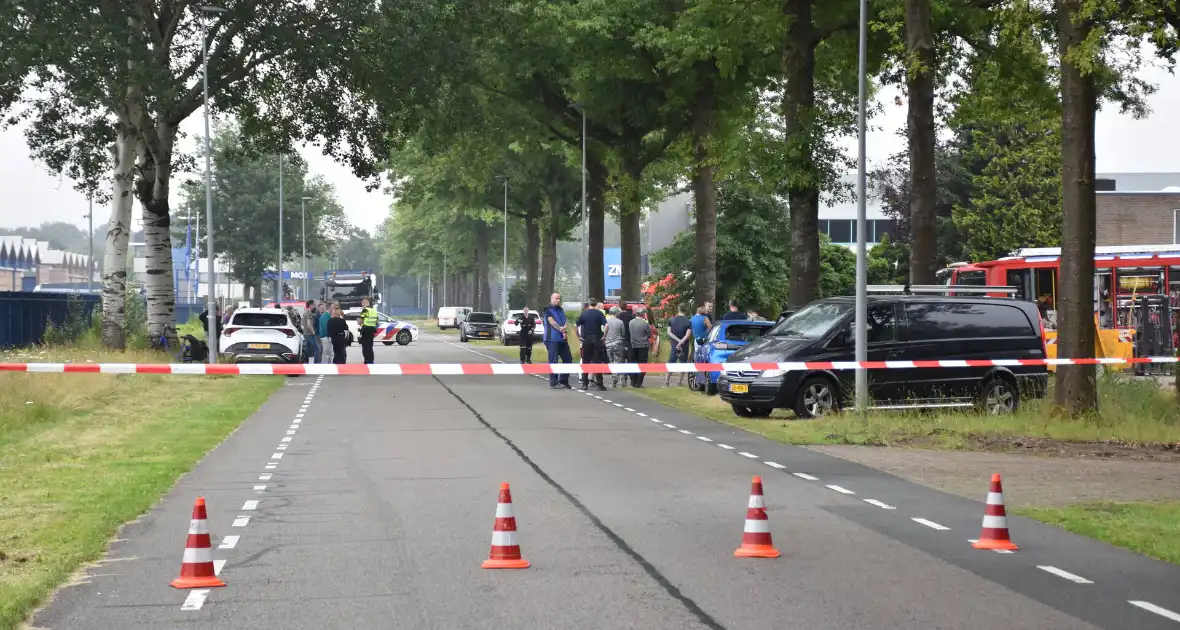 Gewonde bij brand in bedrijfshal