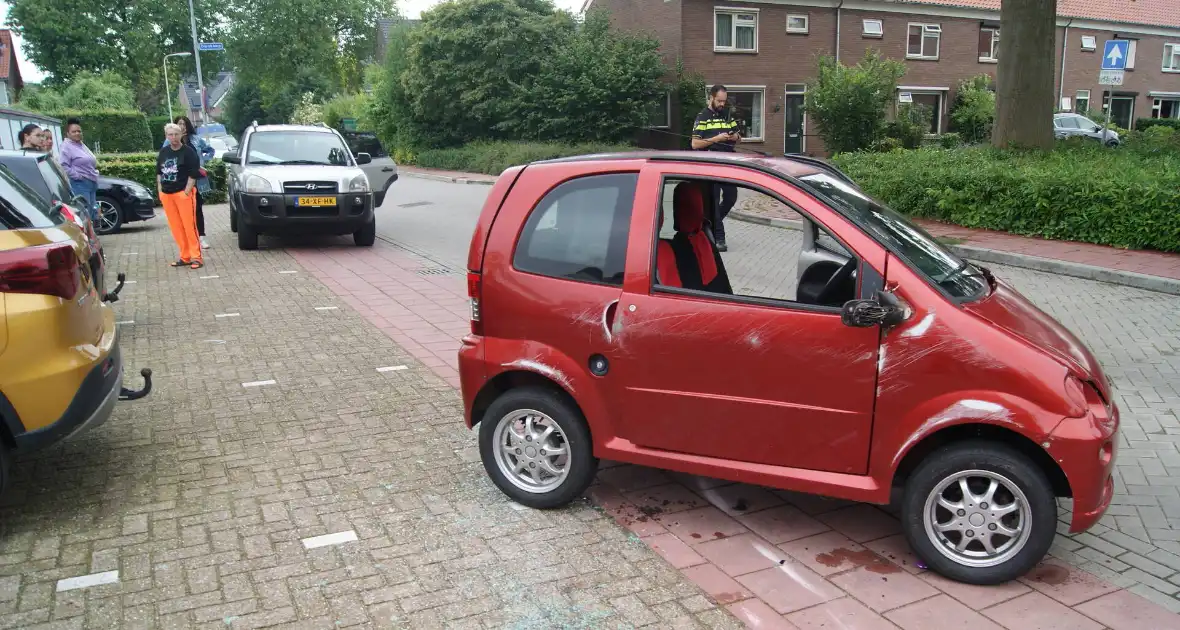 Schade en gewonden bij ongeval met brommobiel