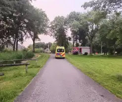 Veel hulpdiensten aanwezig voor incident op fietsbad bij zwembad