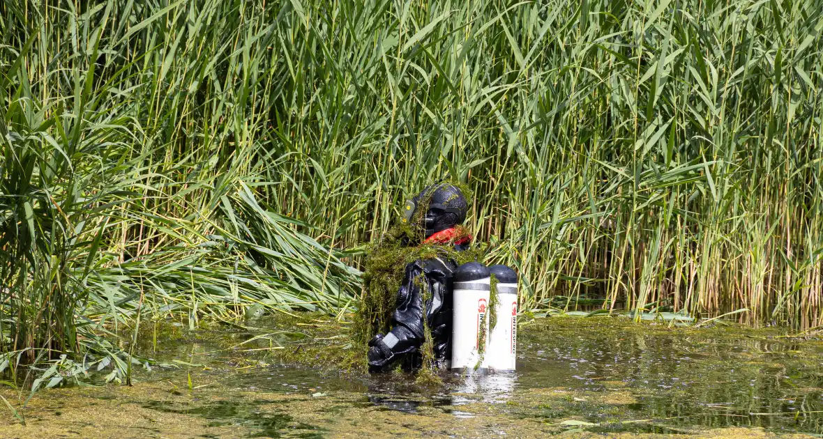 Duikactie na aantreffen bandensporen in riet - Foto 2