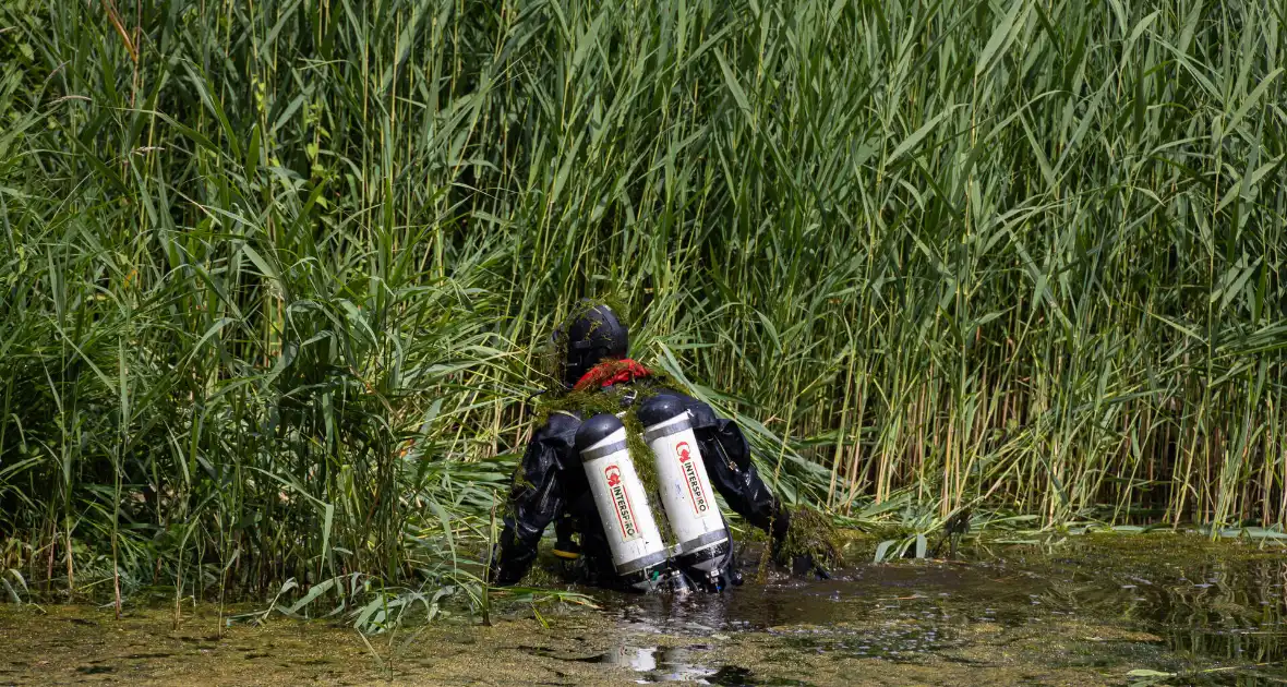 Duikactie na aantreffen bandensporen in riet - Foto 4