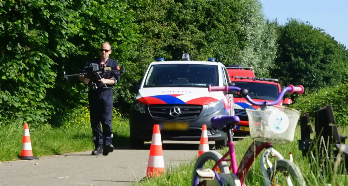 Kinderfiets aangetroffen bij steiger, hulpdiensten aanwezig - Foto 1