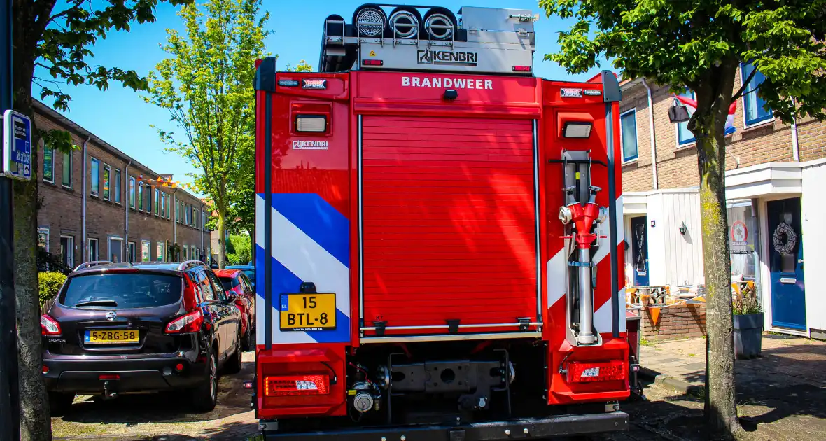 Brand onder overkapping geblust - Foto 4