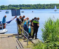 Veel hulpdiensten aanwezig voor persoon te water, duikers aanwezig