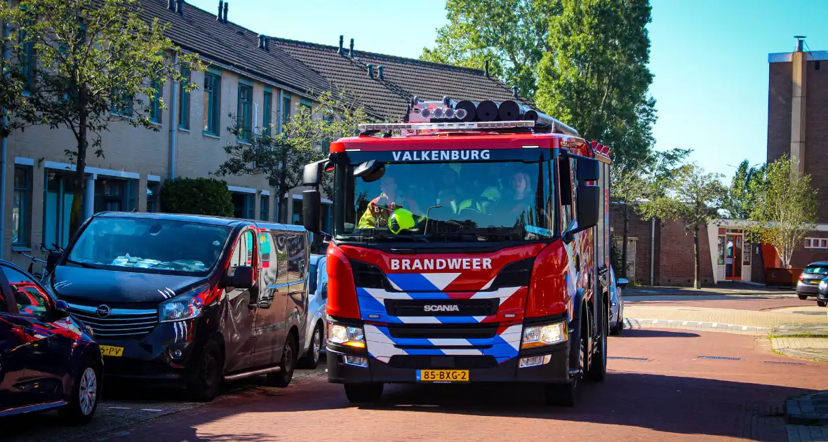 Ontplofte accu veroorzaakt schade in schuur - Foto 5