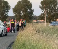 Scooterrijdster gewond na mogelijke botsing