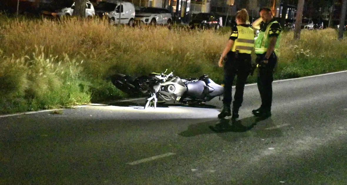 Motorrijder zwaargewond na ongeval met auto - Foto 5