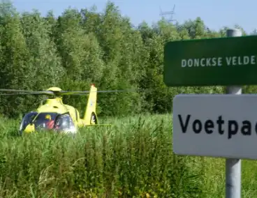 Traumahelikopter landt voor noodsituatie in Donckse velden