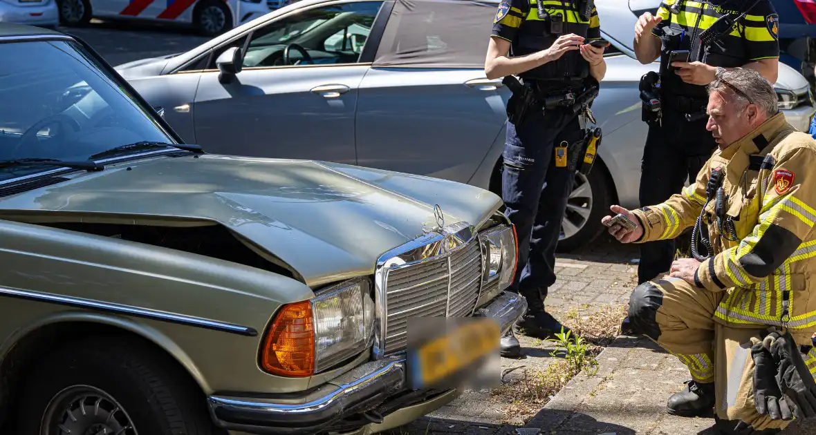 Automobilist rijdt tegen buurthuis - Foto 5