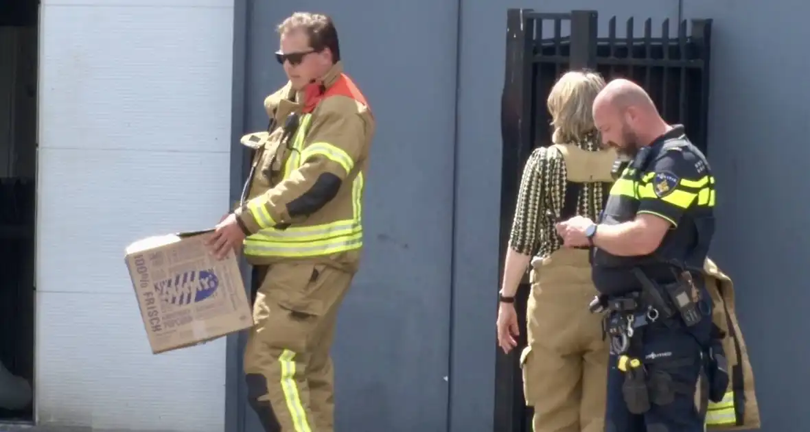 Brandweer controleert rookontwikkeling bij popcornfabriek - Foto 8