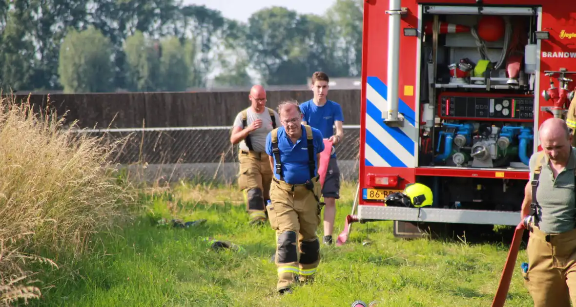 Middelbrand na bermbrand langs spoor - Foto 2