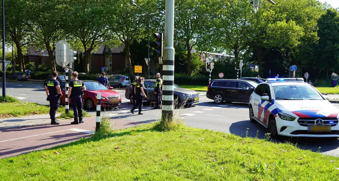 Scooterrijder gewond bij aanrijding op oversteekplaats - Foto 3