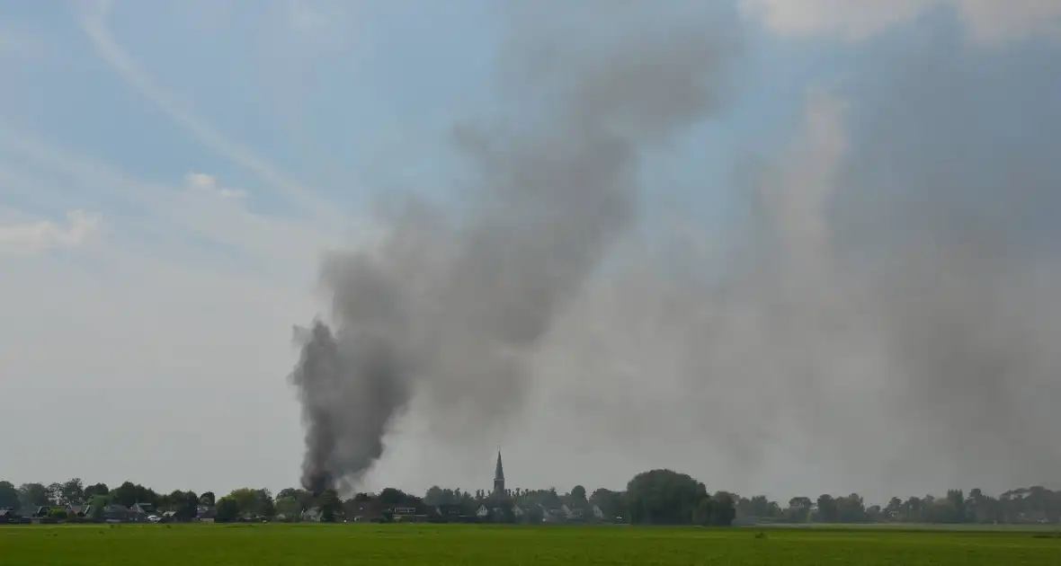 Uitslaande brand in grote loods - Foto 2