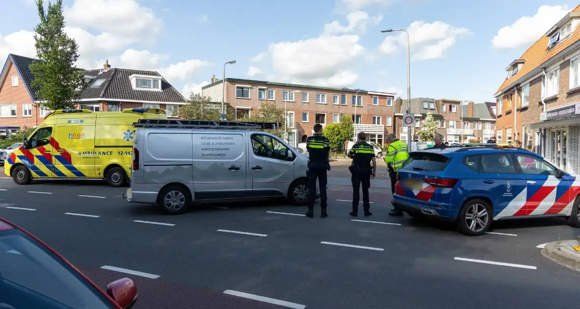 Pizzabezorger gewond bij aanrijding met bestelbus - Foto 1