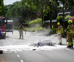 Motor afgebrand na botsing met fietser