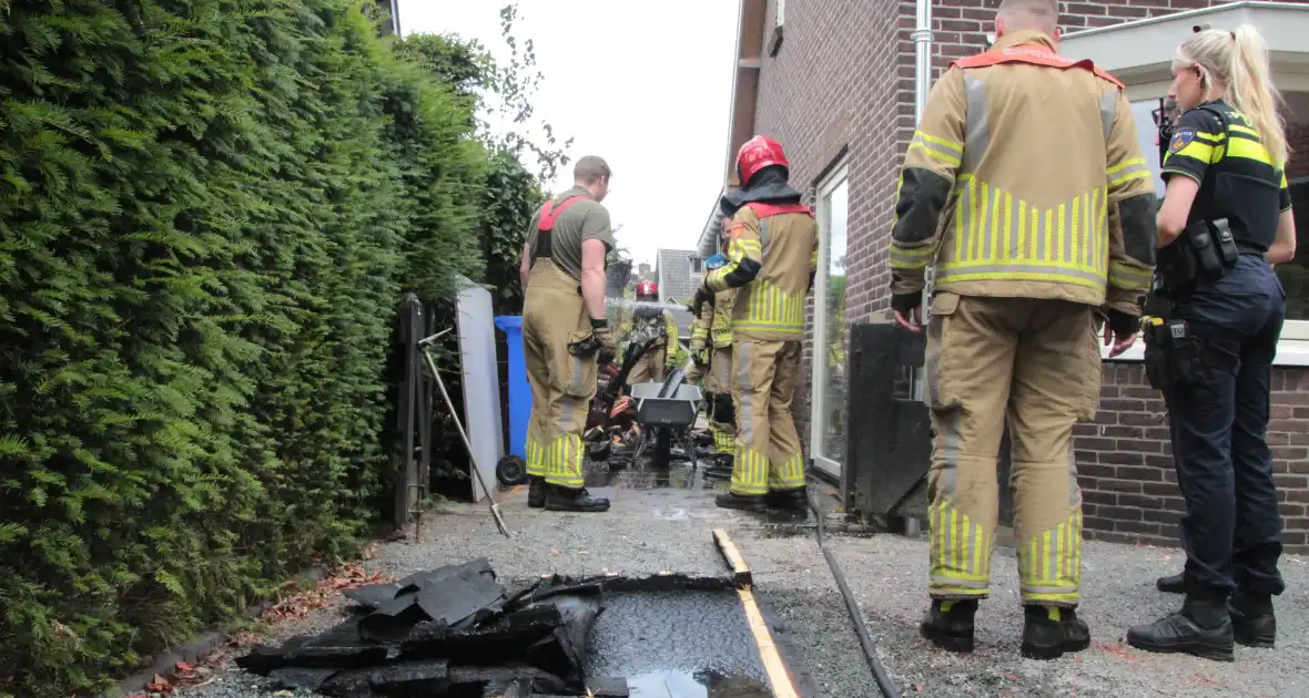 Brand in houthok snel onder controle - Foto 4