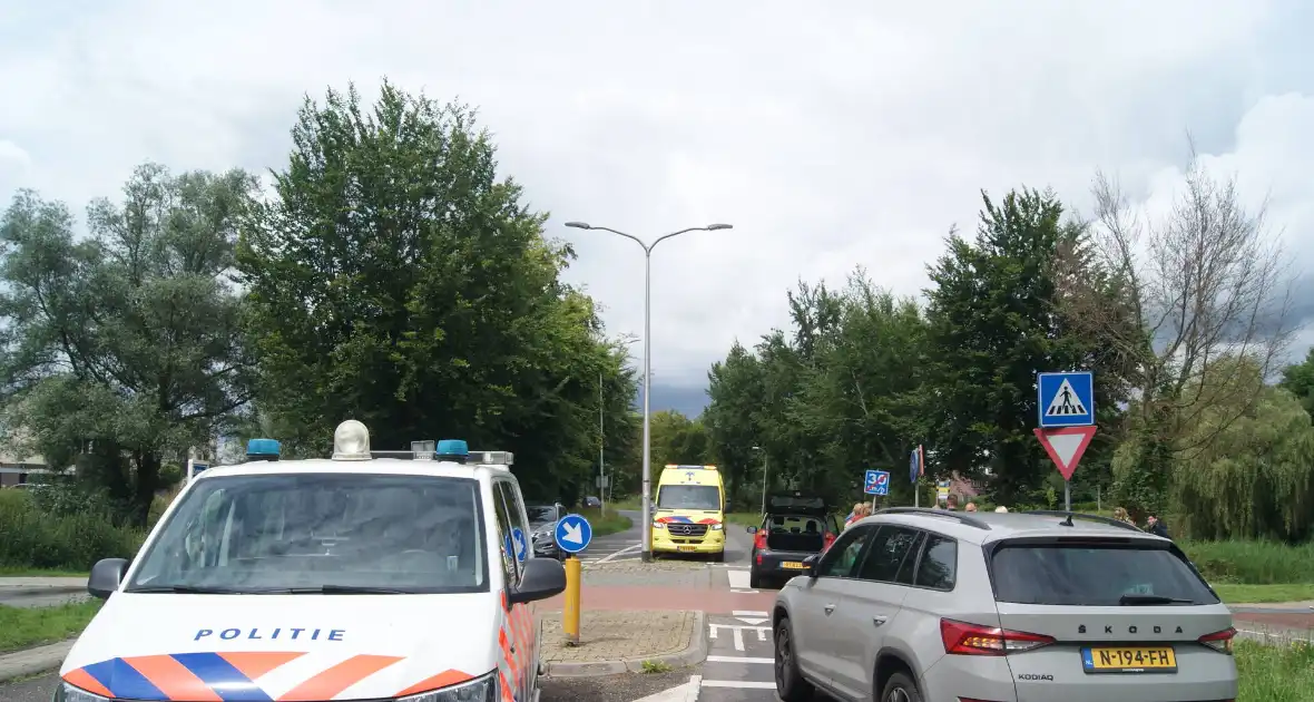 Fietser geschept door automobilist op oversteekplaats - Foto 1