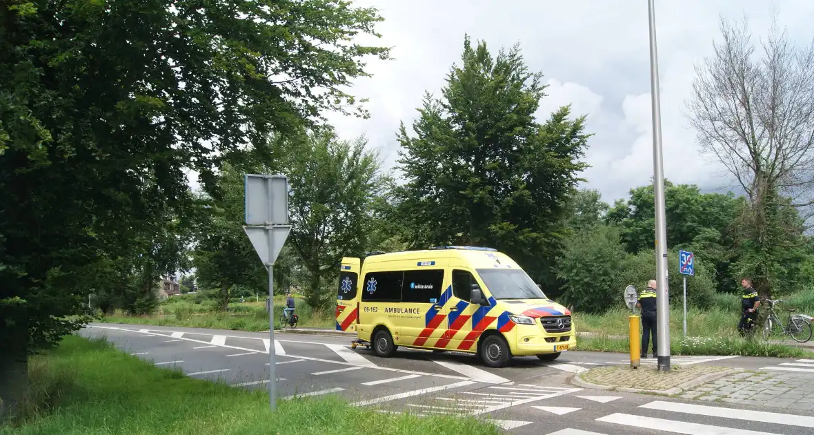 Fietser geschept door automobilist op oversteekplaats - Foto 6