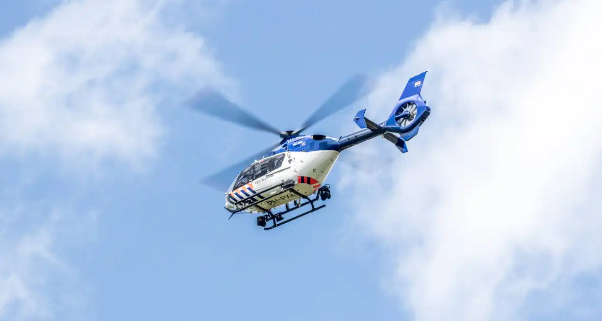 Politie helikopter ingezet bij zoektocht naar inbreker - Foto 7