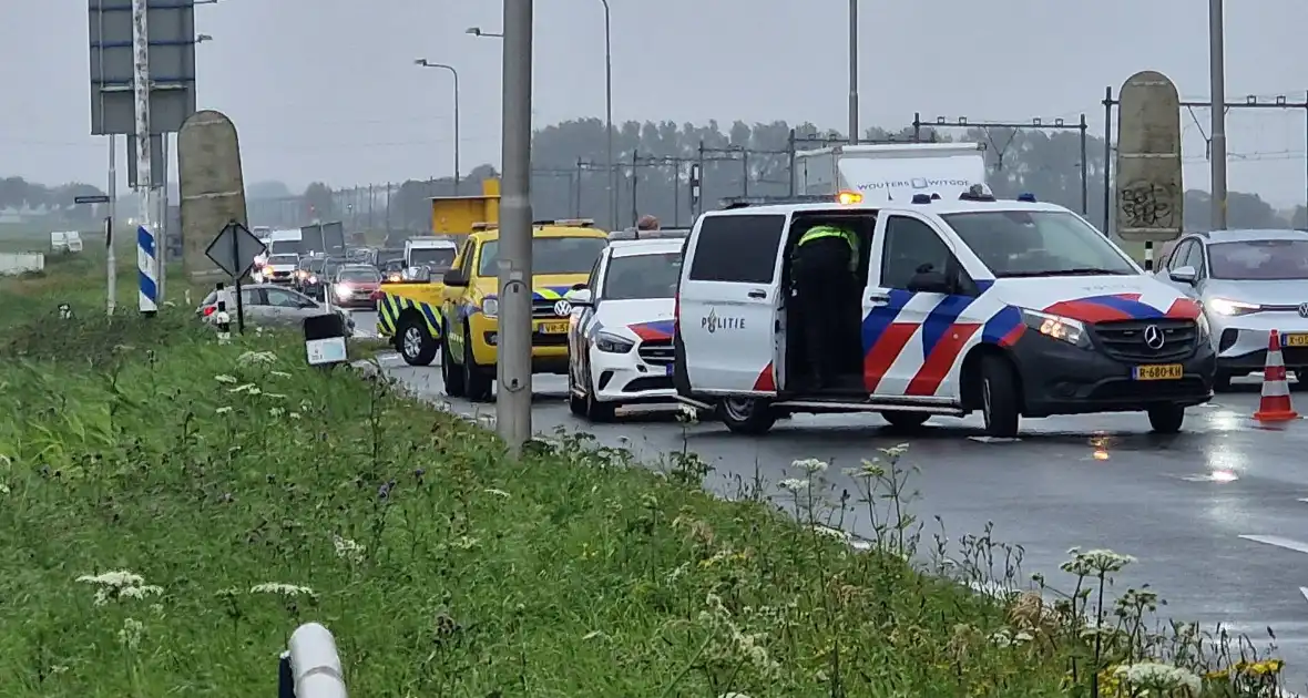 Automobilist ontkomt aan erge afloop bij ongeval - Foto 1